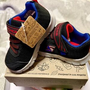 Skechers Kids Black and Blue Sneakers Size 6 Toddler